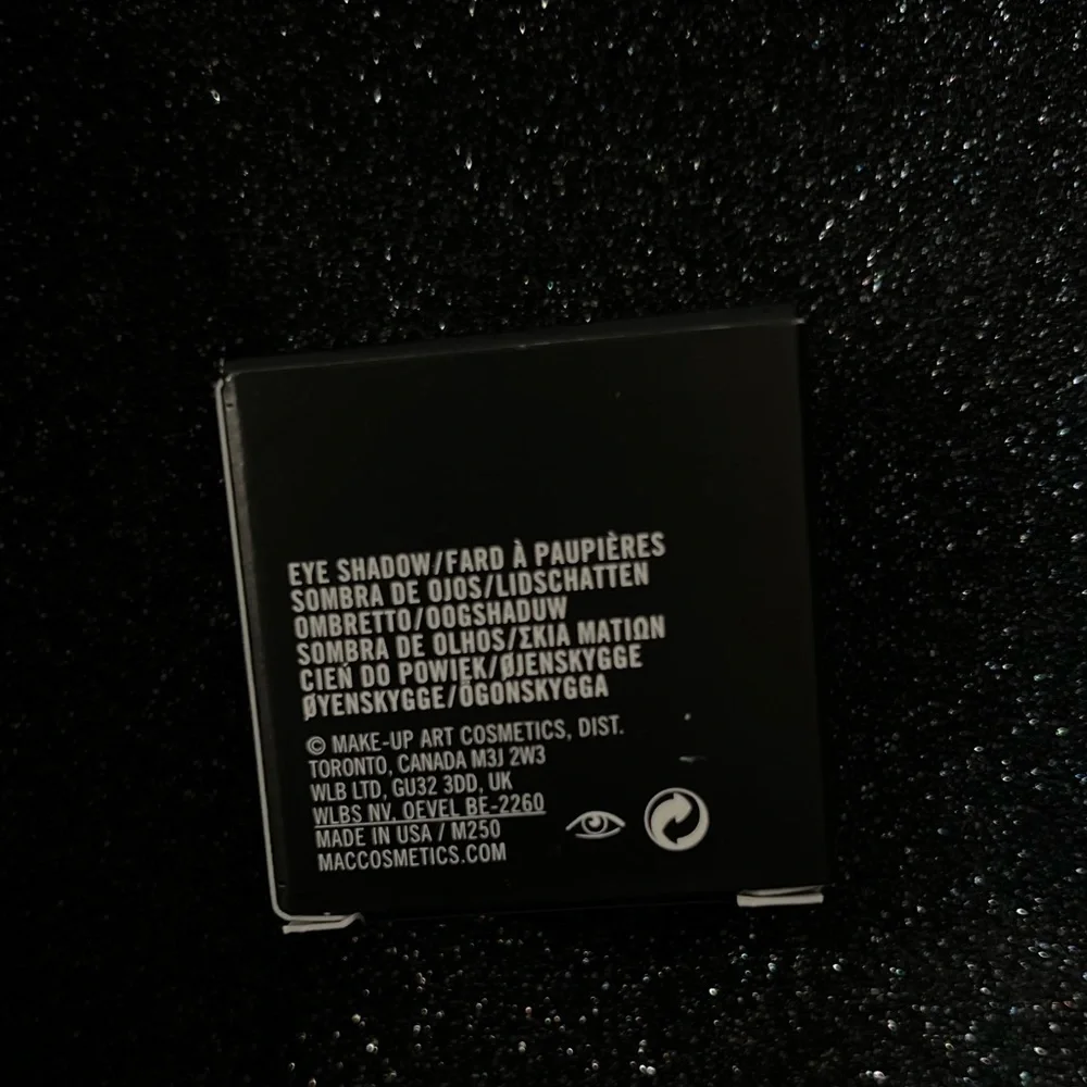 MAC EYE SHADOW FARD À PAUPIÈRES OMEGA